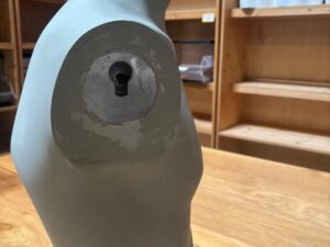 Buste homme – Fibre de verre gris effet béton mat – H 84 cm