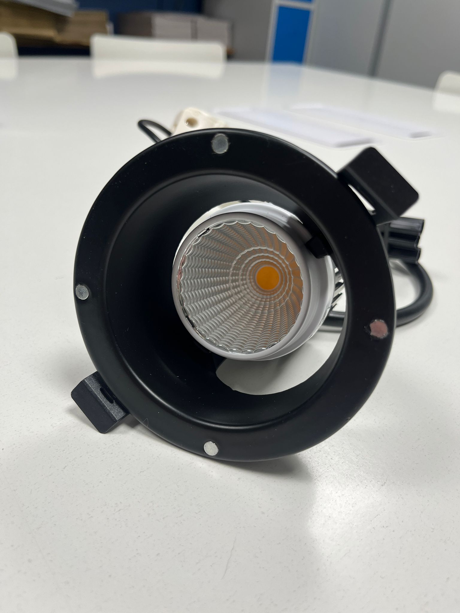 Spot LED encastrable orientable 40° – Driver inclus