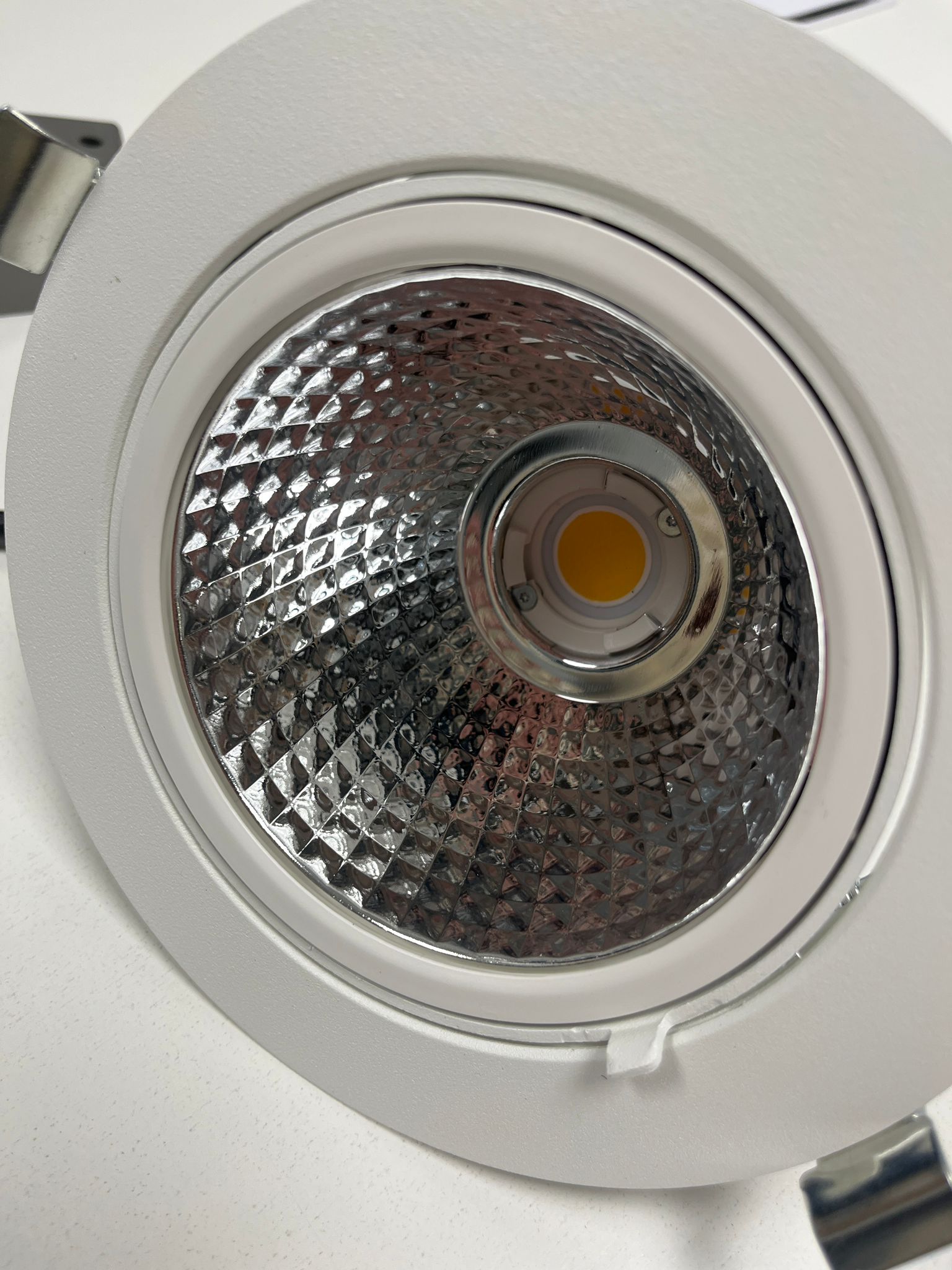 Spot LED encastrable orientable avec driver – 1000 mA