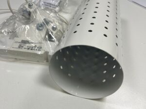 Suspension luminaire métal perforé blanc – LED intégrée