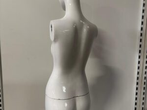 Mannequin femme sur socle – Fibre de verre blanc brillant – H 185 cm