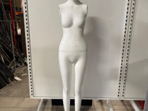 Mannequin femme sur socle – Fibre de verre blanc brillant – H 185 cm