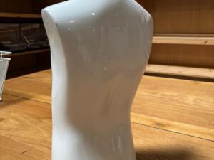 Buste enfant 3/4 ans – Fibre de verre blanc brillant – H 50 cm