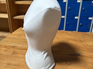 Buste femme en tissu – Mousse renforcée – Blanc – H58 cm