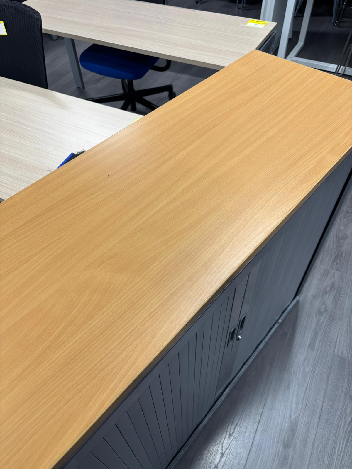 Armoire de bureau métallique sans clé avec plateau bois – L120 x l43 x H113 cm
