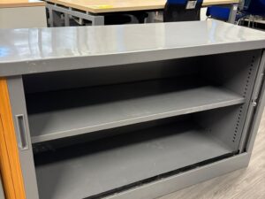 Armoire de bureau métallique sans clé avec porte effet bois – L120 x l43 x H69 cm