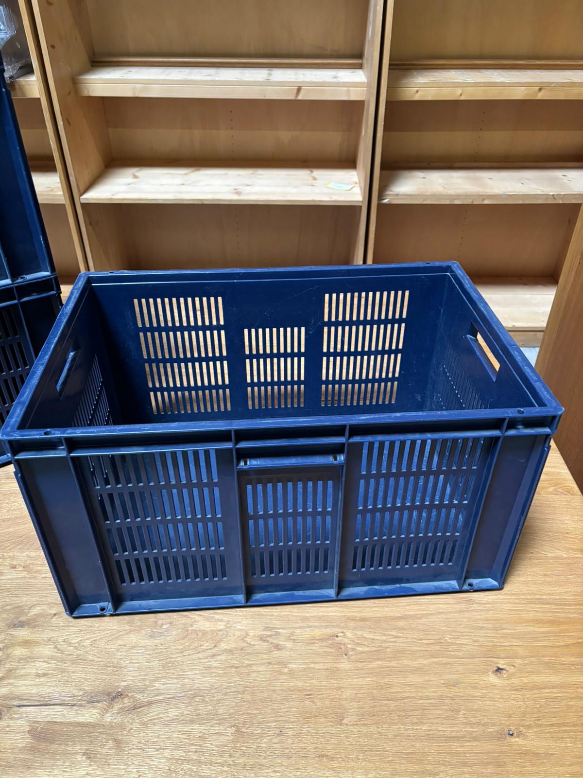 Caisse de manutention ALLIBERT en PVC – L60 x l40 x H30 cm