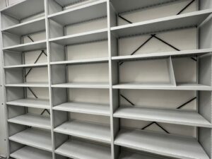 Lot complet d’éléments muraux – Structure métallique – Hauteur 286 cm