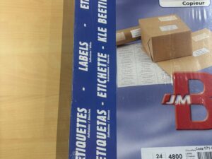 Étiquettes adhésives blanches Bruneau format A4 – 70 x 37 mm (lot de 200 feuilles)
