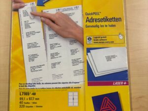 Étiquettes laser adresses Avery – 99,1 x 67,7 mm (lot de 40 / 320 étiquettes)