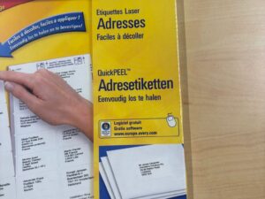 Étiquettes laser adresses Avery – 99,1 x 67,7 mm (lot de 40 / 320 étiquettes)