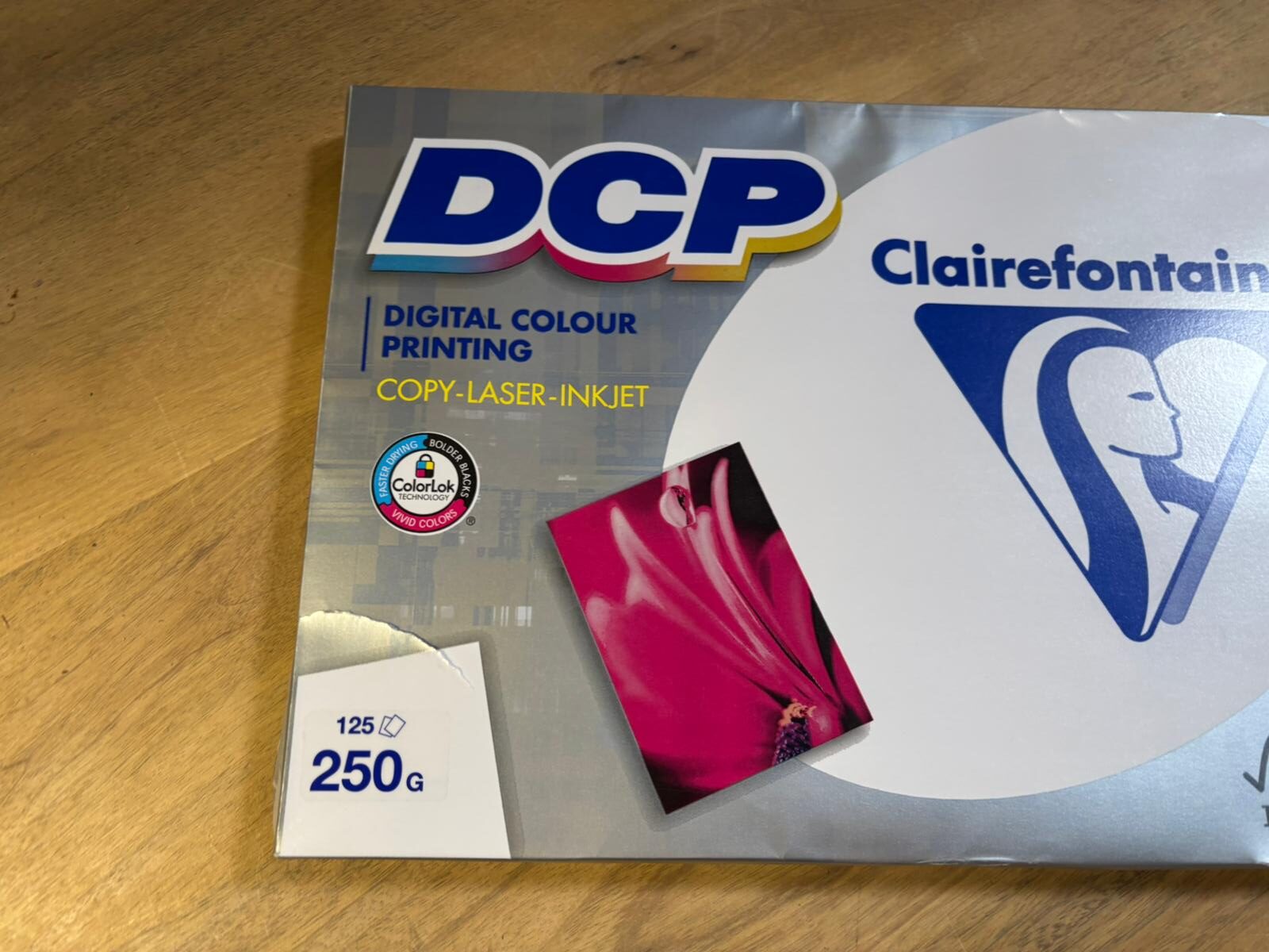 Papier blanc très satiné pour impression laser et jet d’encre Clairefontaine – 125 feuilles – 250 g/m²