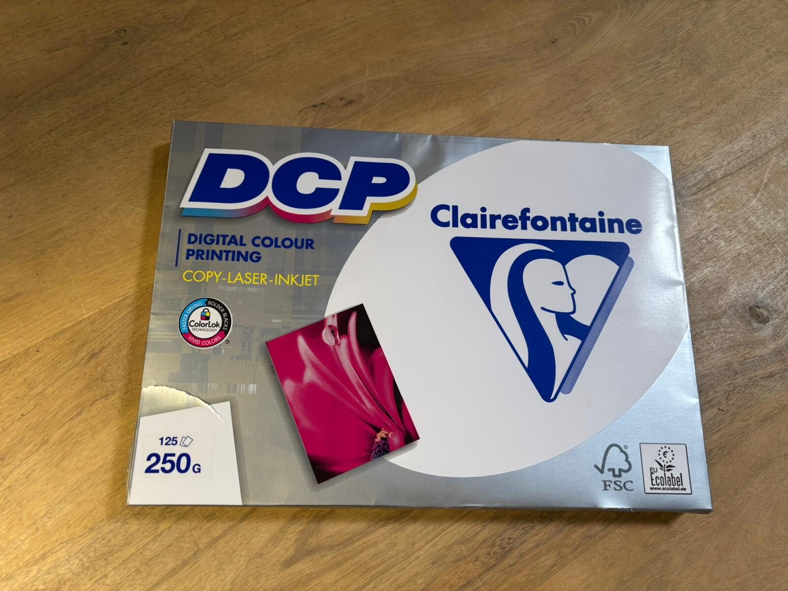 Papier blanc très satiné pour impression laser et jet d’encre Clairefontaine – 125 feuilles – 250 g/m²
