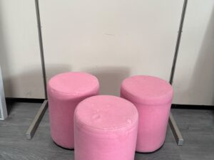 Pouf rond rose en tissu – Ø32 x H42 cm