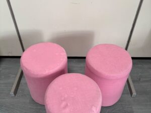 Pouf rond rose en tissu – Ø32 x H42 cm