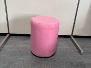 Pouf rond rose en tissu – Ø32 x H42 cm