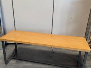 Table mi-basse multi-usages bois marron et métal gris – L157 x P50 x H59 cm
