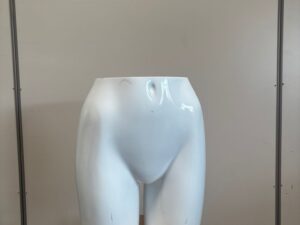 Mannequin fessier femme blanc brillant en fibre de verre – H43,5 x L34 cm