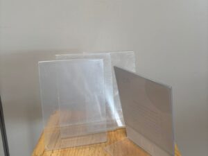 Support de présentation A5 en PVC renforcé transparent – incliné