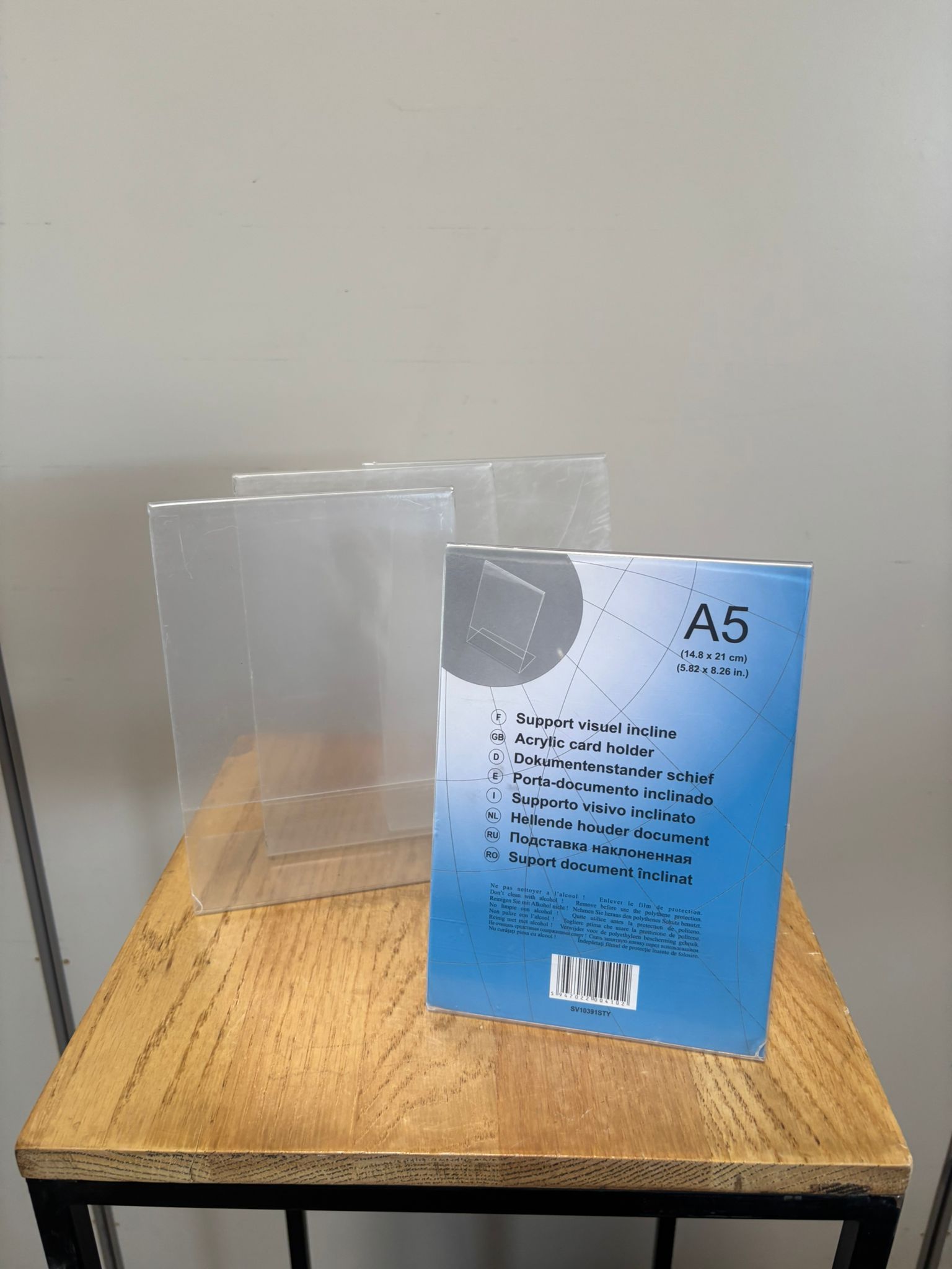 Support de présentation A5 en PVC renforcé transparent – incliné