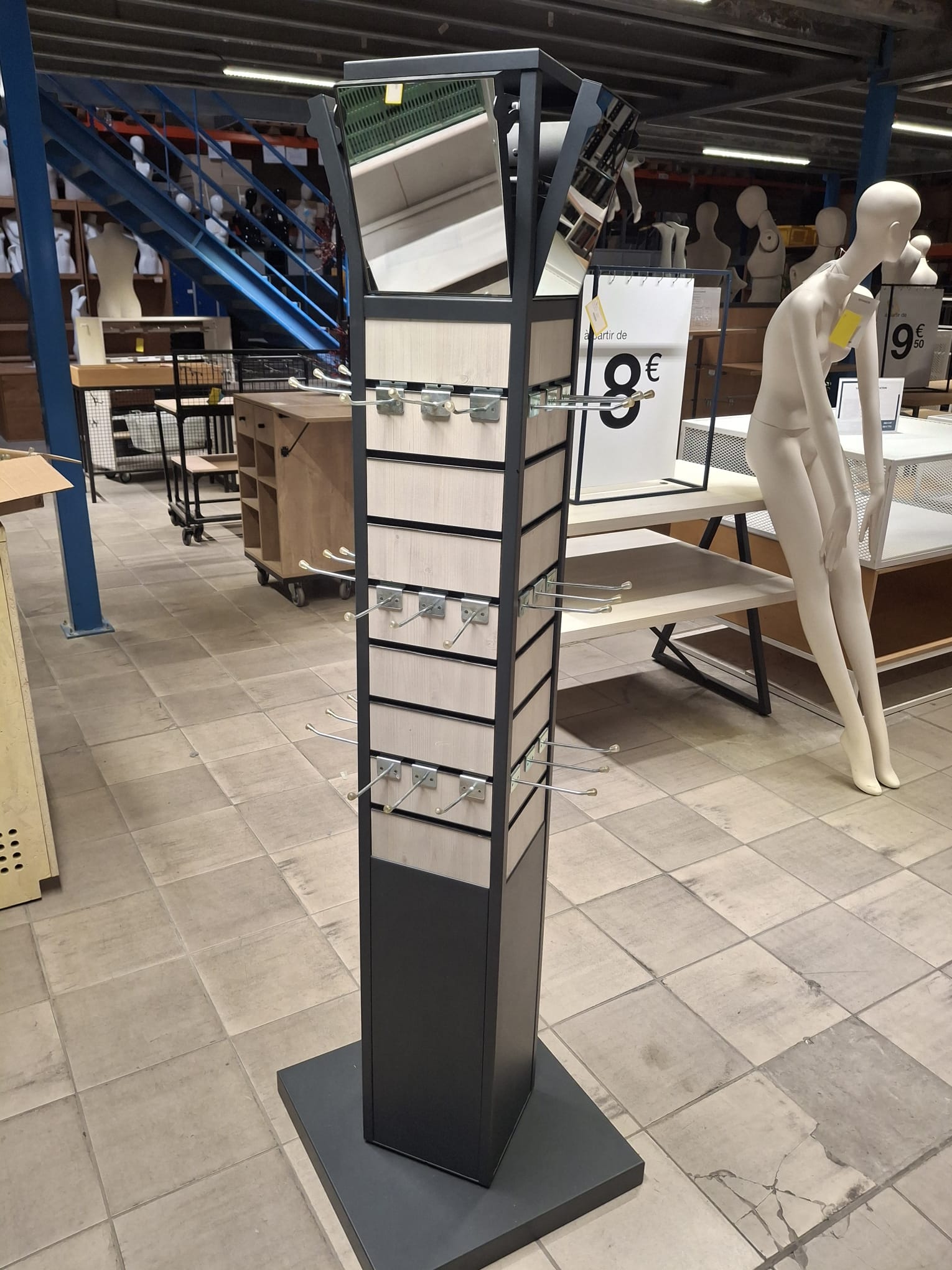 Tour de présentation rotative 4 faces avec miroirs – H176 cm