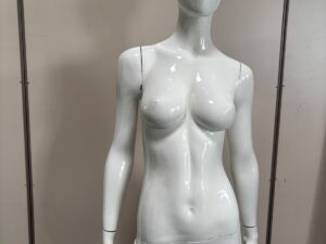 Mannequin femme complet blanc brillant sur socle en verre – H188 cm