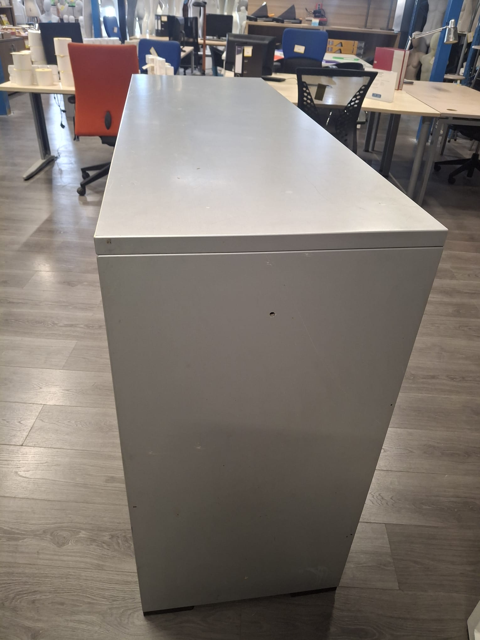 Armoire de bureau avec portes coulissantes – Métal, bois et verre – L150 x P51 x H105 cm