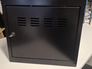 Casier vestiaire métallique noir avec serrure – H36,5 x L40 x P40 cm