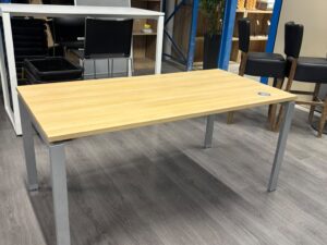 Bureau bois et métal – L160 x P80 x H74 cm
