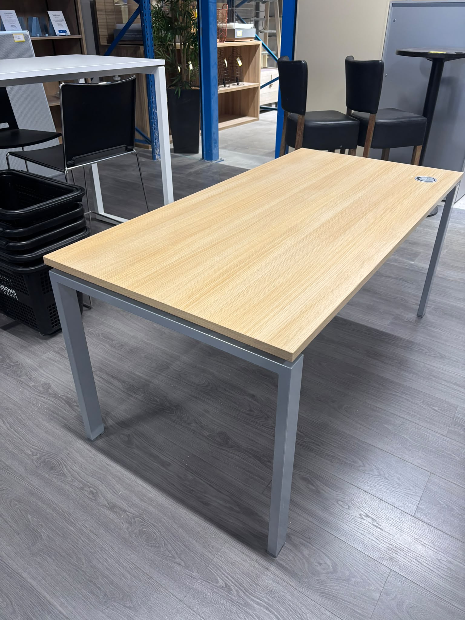 Bureau bois et métal – L160 x P80 x H74 cm