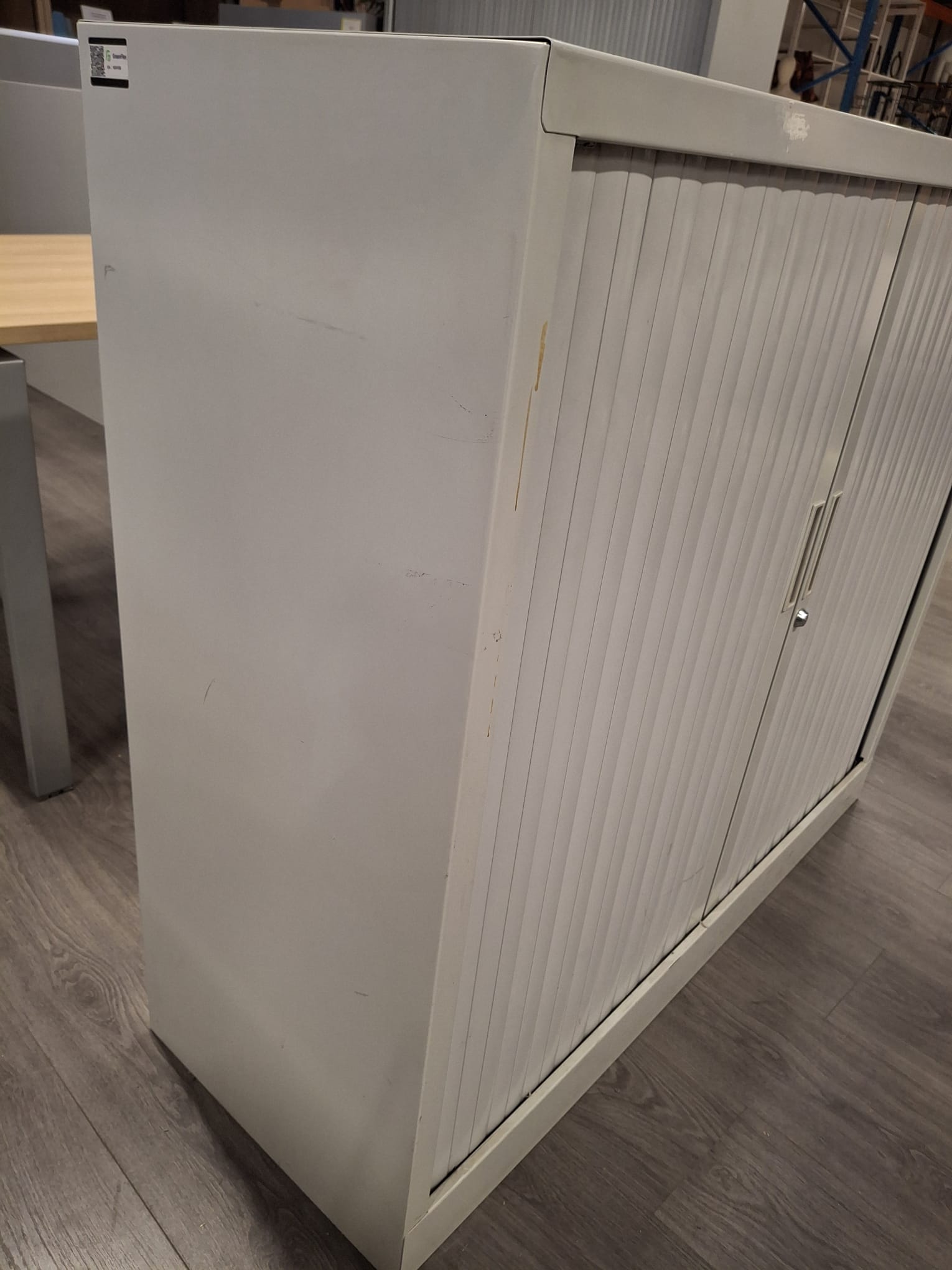 Armoire de bureau basse métallique gris clair 2 tablettes – L120 x P43 x H105 cm