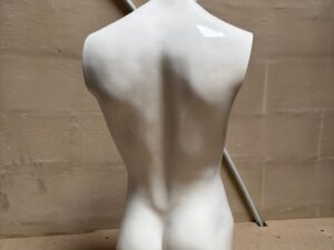 Buste homme blanc brillant en fibre de verre – H80 cm