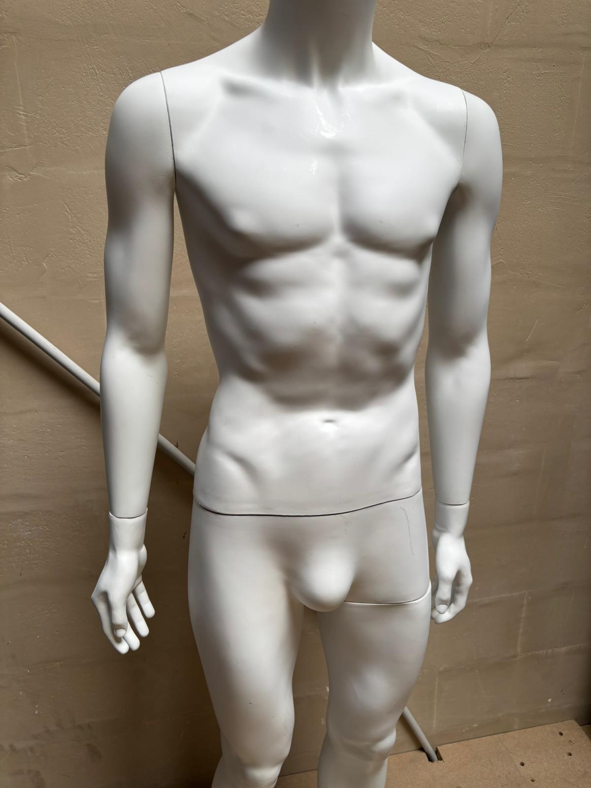 Mannequin homme sur socle en verre blanc mat – H169 cm