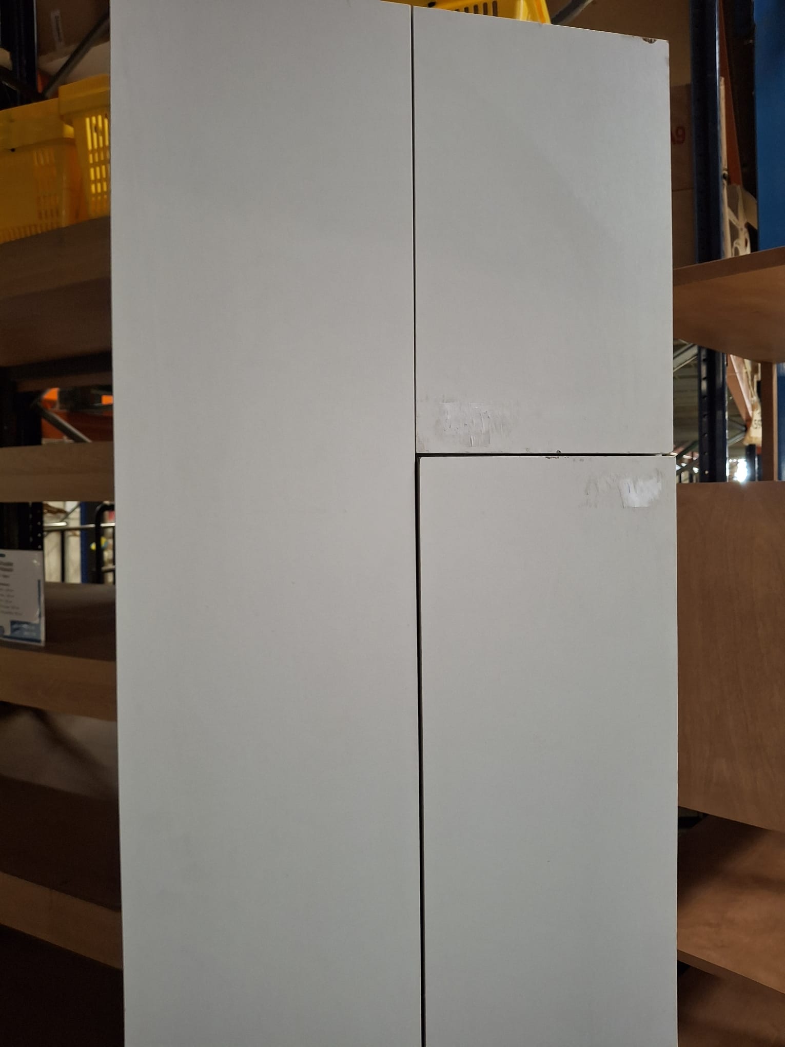 Bloc vestiaire bois gris 2 portes coulissantes – L40 x P52 x H185 cm