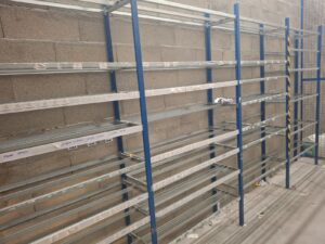 Lot de 4 étagères de stockage métalliques bleu et gris – L504 x P40 x H240 cm
