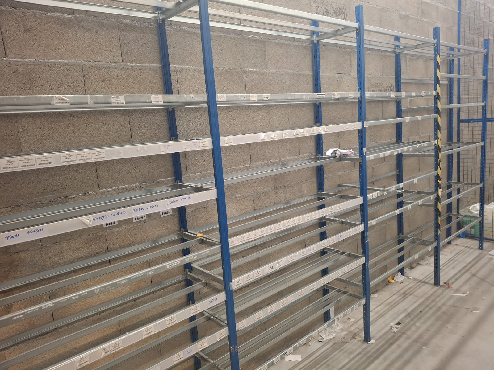 Lot de 4 étagères de stockage métalliques bleu et gris – L504 x P40 x H240 cm