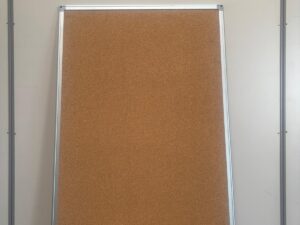 Tableau d’affichage en liège avec cadre métallique – L90 x H60 cm