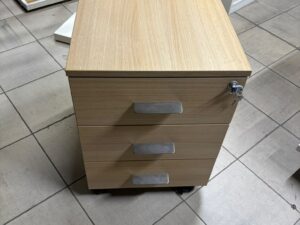 Caisson de bureau sur roulettes en bois beige avec serrure – H60 x L42 x P55,5 cm