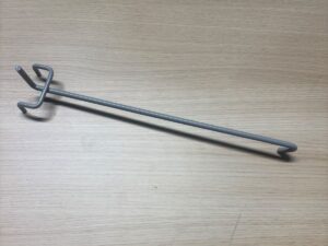 Lot de 10 broches pour fond grille gris – L32,5 cm