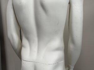 Mannequin homme complet sur socle en verre – fibre de verre blanc mat – H182 cm