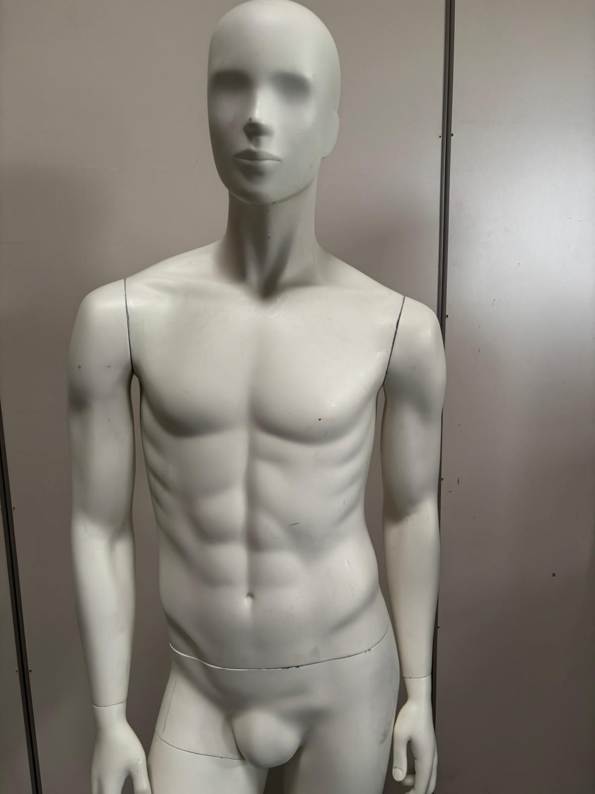 Mannequin homme complet sur socle en verre – fibre de verre blanc mat – H184 cm