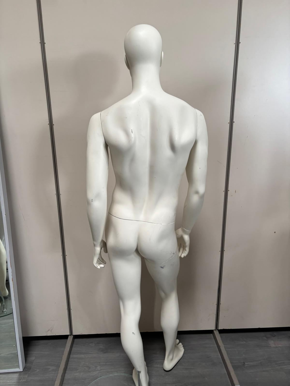 Mannequin homme complet sur socle en verre – fibre de verre blanc mat – H184 cm