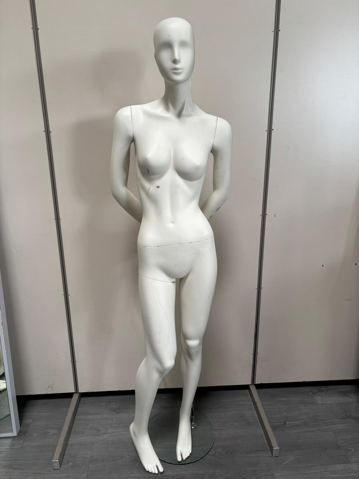 Mannequin femme complet sur socle en verre – fibre de verre blanc mat – H180 cm
