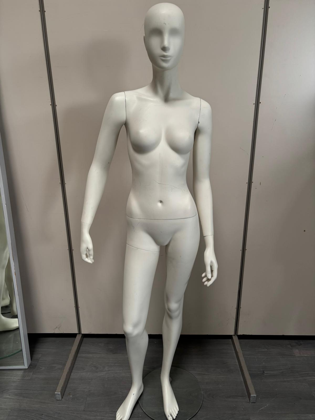 Mannequin femme complet sur socle en verre – fibre de verre blanc mat – H177 cm