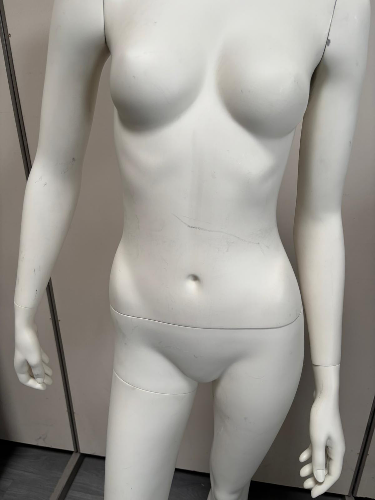 Mannequin femme complet sur socle en verre – fibre de verre blanc mat – H177 cm