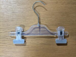 Lot de 100 cintres à pinces transparents en PVC – L23 cm