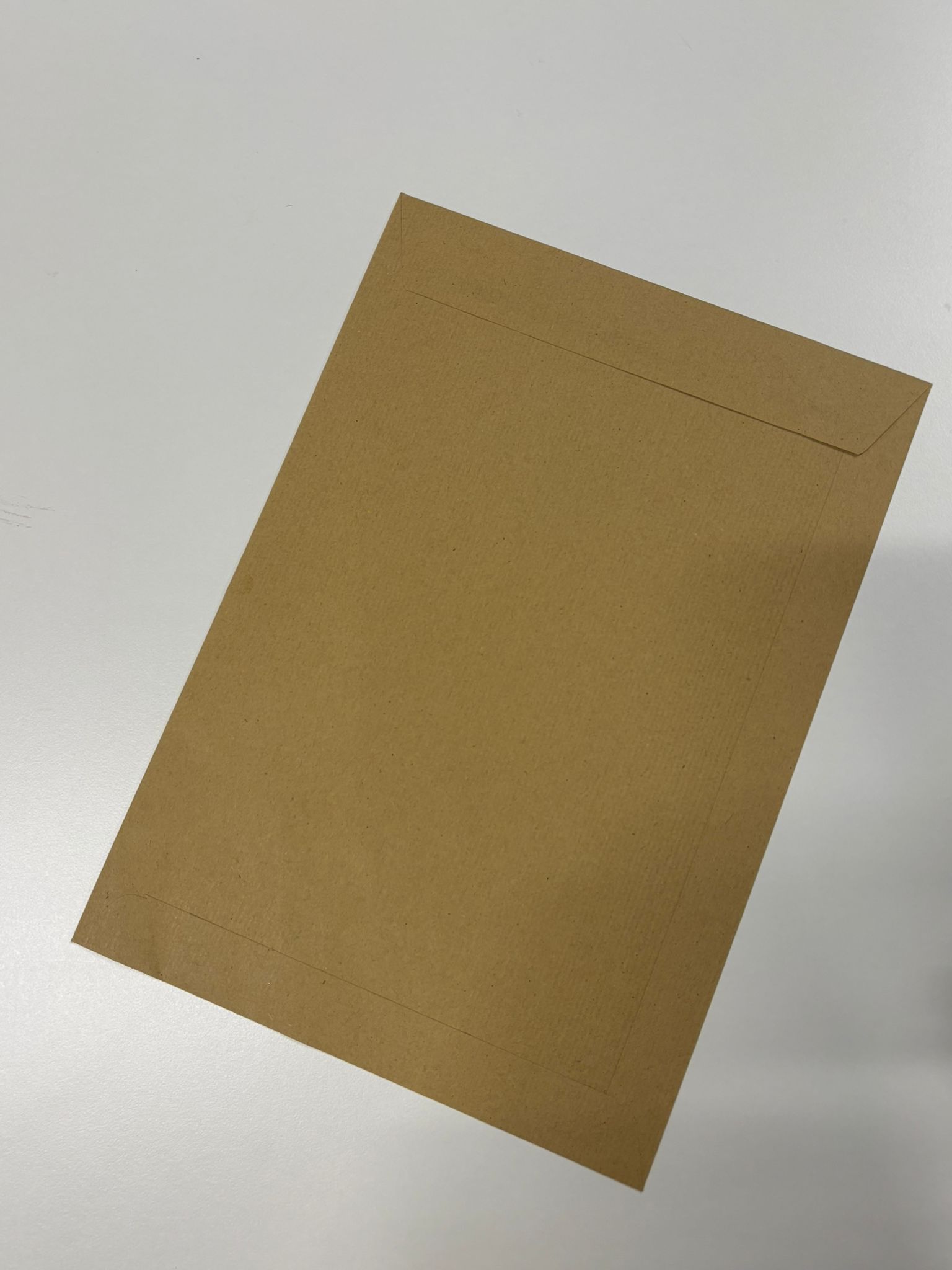 Lot de 200 enveloppes C4 à fenêtre Lyreco – 229 x 324 mm