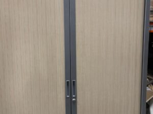 Armoire haute de bureau métallique gris et bois – L120 x l43 x H198 cm