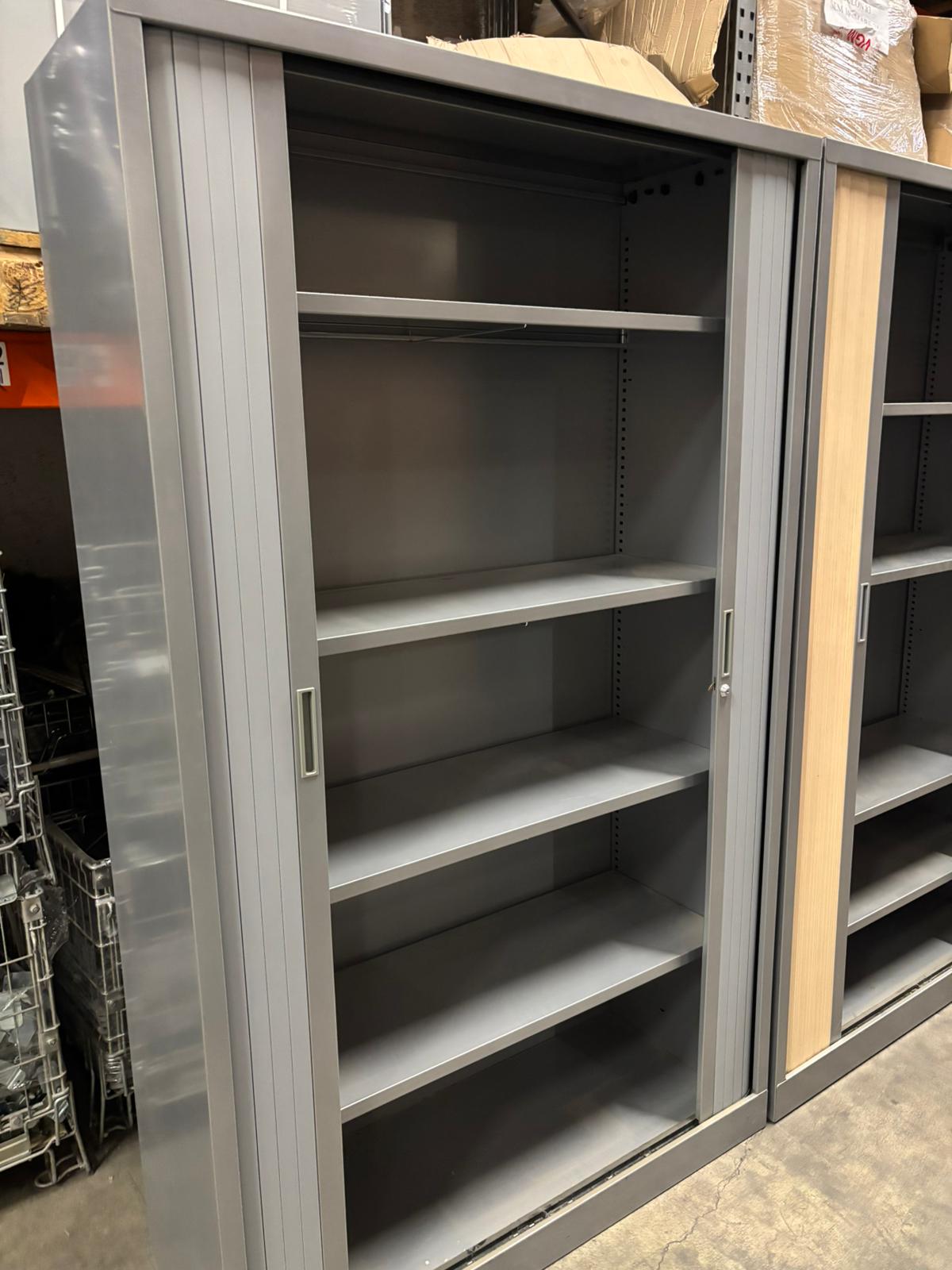 Armoire haute de bureau métallique grise – L120 x l43 x H198 cm