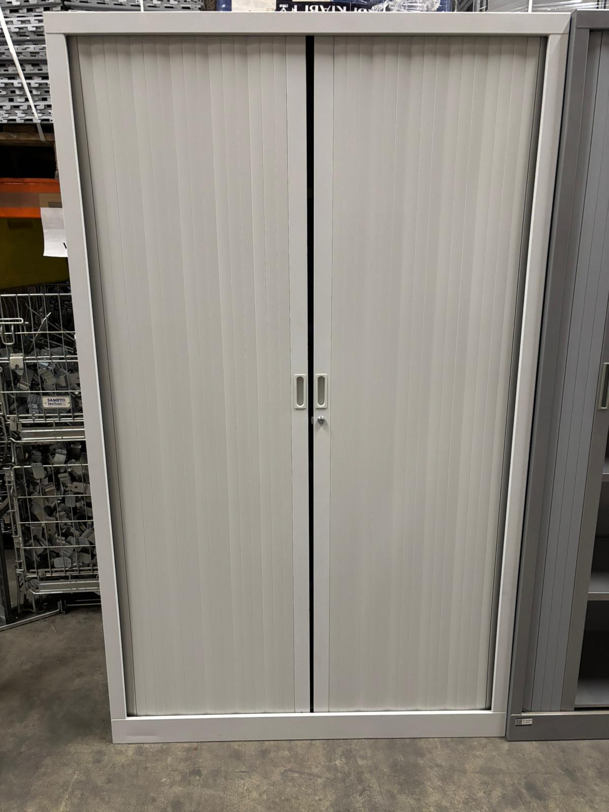 Armoire haute de bureau métallique grise – L120 x l43 x H198 cm